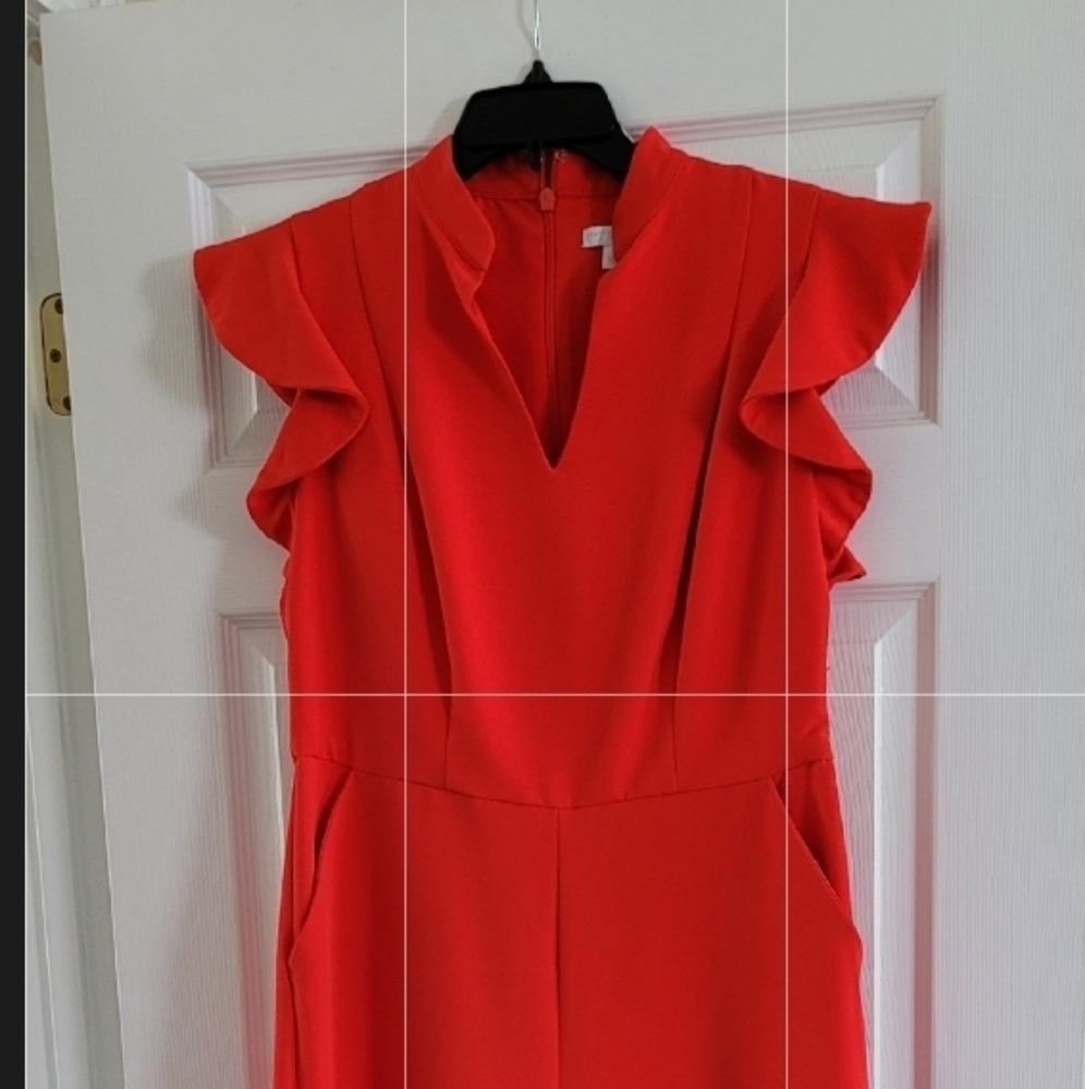 Ruffle sleeved romper